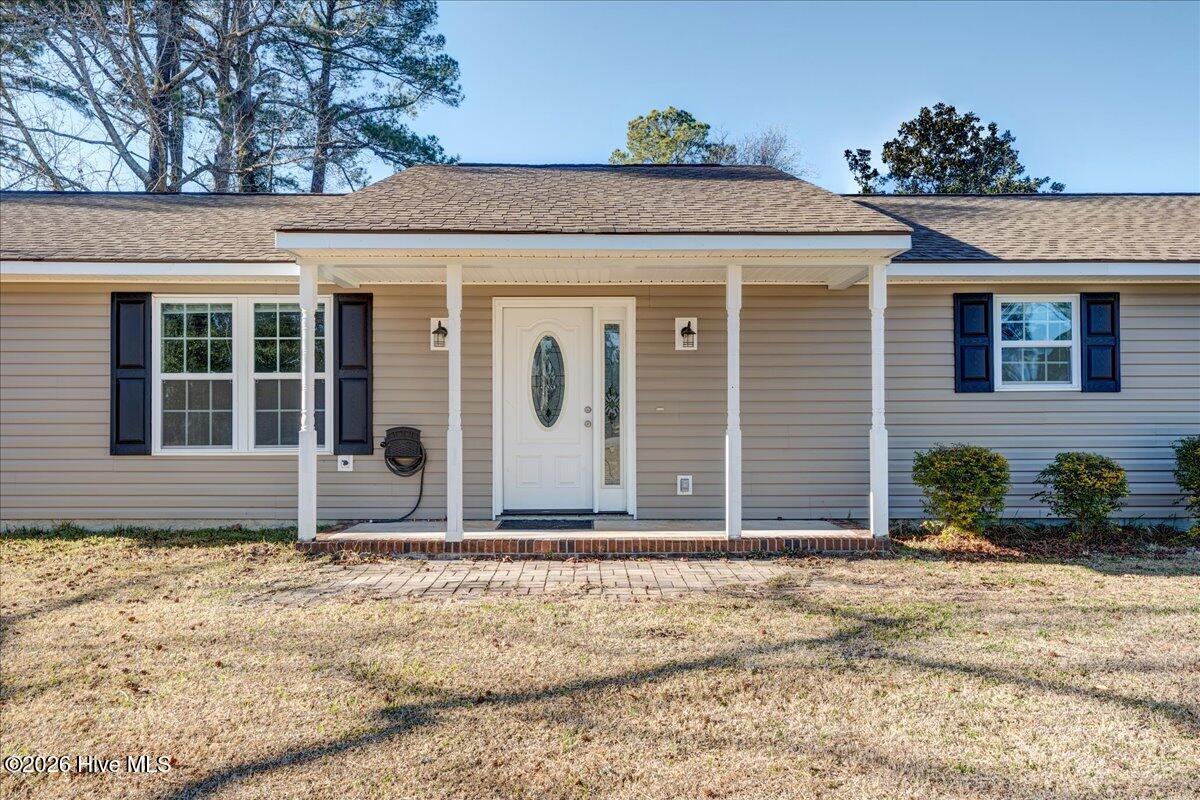 402 Swiss Road New Bern, NC 28560 - Photo 4 of 36 4