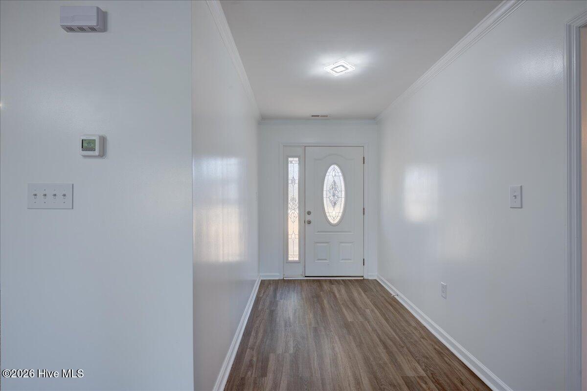 402 Swiss Road New Bern, NC 28560 - Photo 5 of 36 5