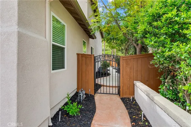 $940,000 | 33827 Flora Springs Street, Temecula, CA 92592