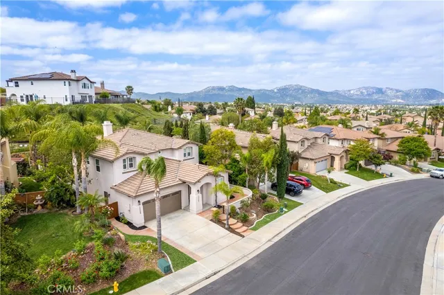 $940,000 | 33827 Flora Springs Street, Temecula, CA 92592