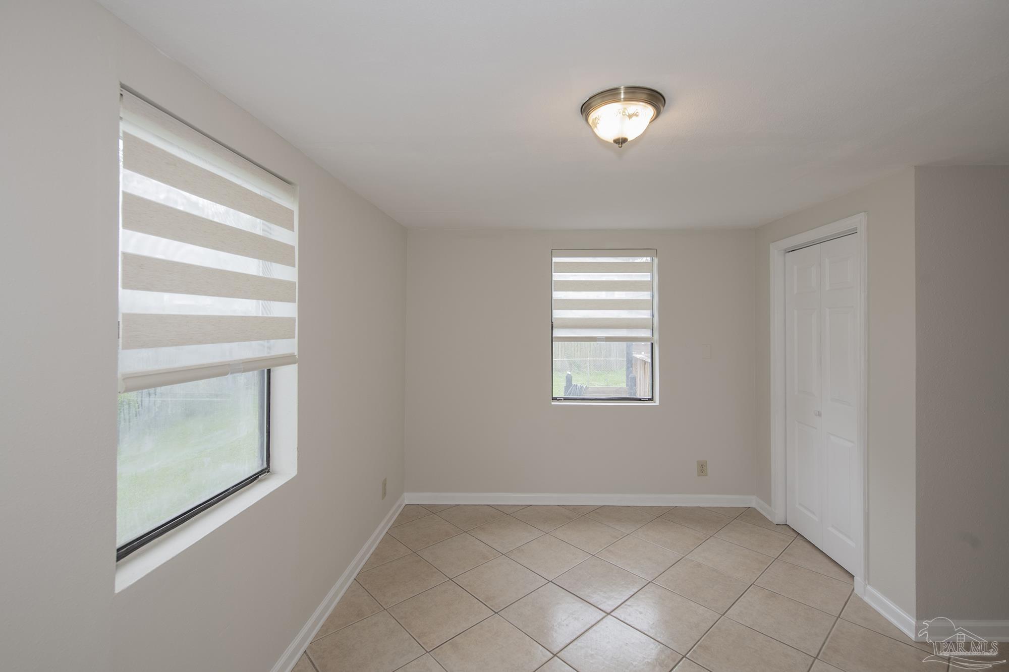211 Berry Road Pensacola, FL 32507 - Photo 13 of 39