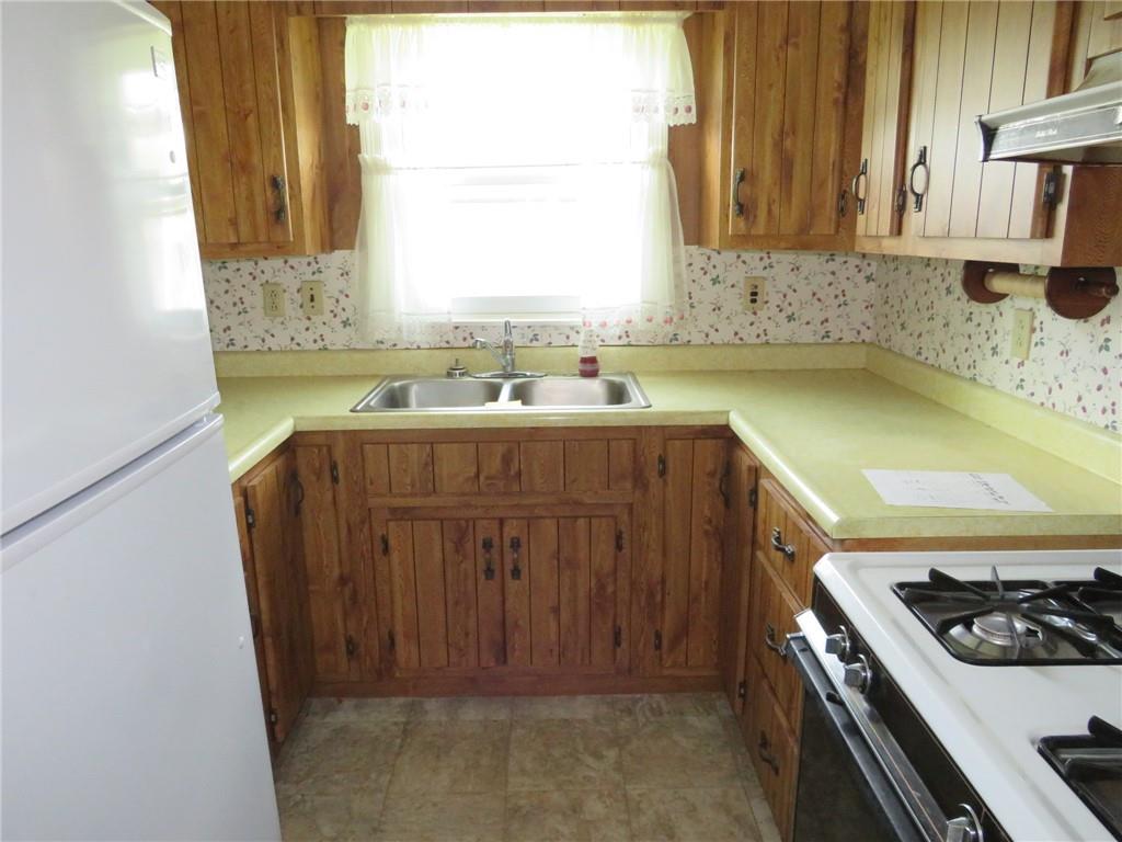 225 North Main Street Houston, PA 15342 - Photo 11 of 28