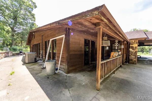 $699,000 | 81 Pilkenton Lane, Cuba, MO 65453