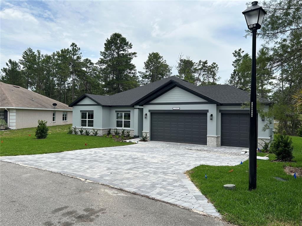 12437 Harris Hawk Road Brooksville, FL 34614 - Photo 3 of 25 Gallery Image 3