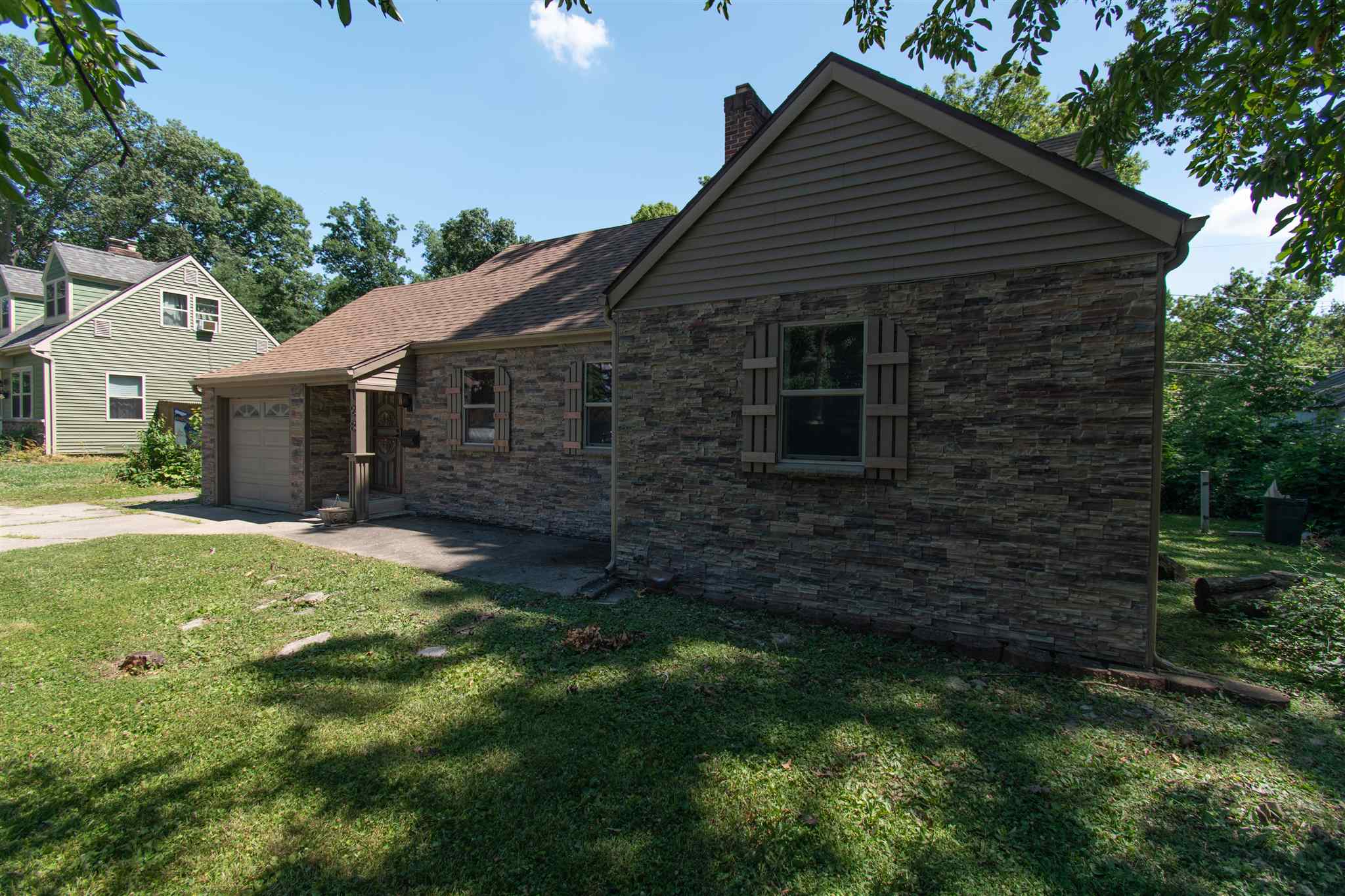 128 East Paulding Road Fort Wayne, IN 46816 - Photo 3 of 33 Gallery Image 3