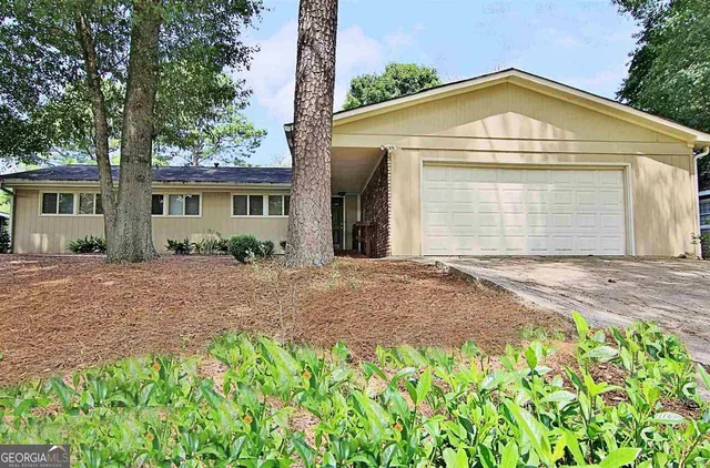 $2,250 | 118 Scatterfoot Drive, Peachtree City, GA 30269