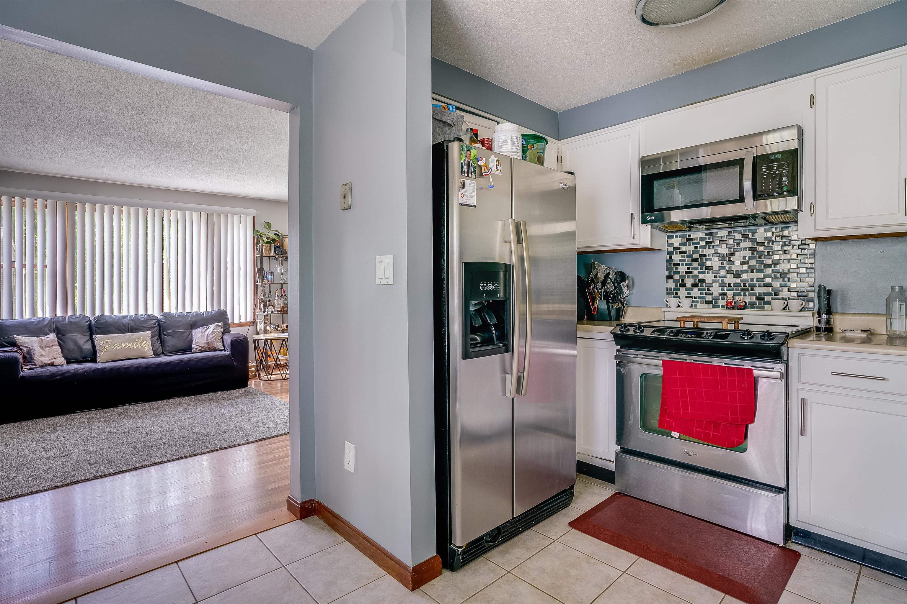 33 Carlene Drive Nashua, NH 03062 - Photo 11 of 27