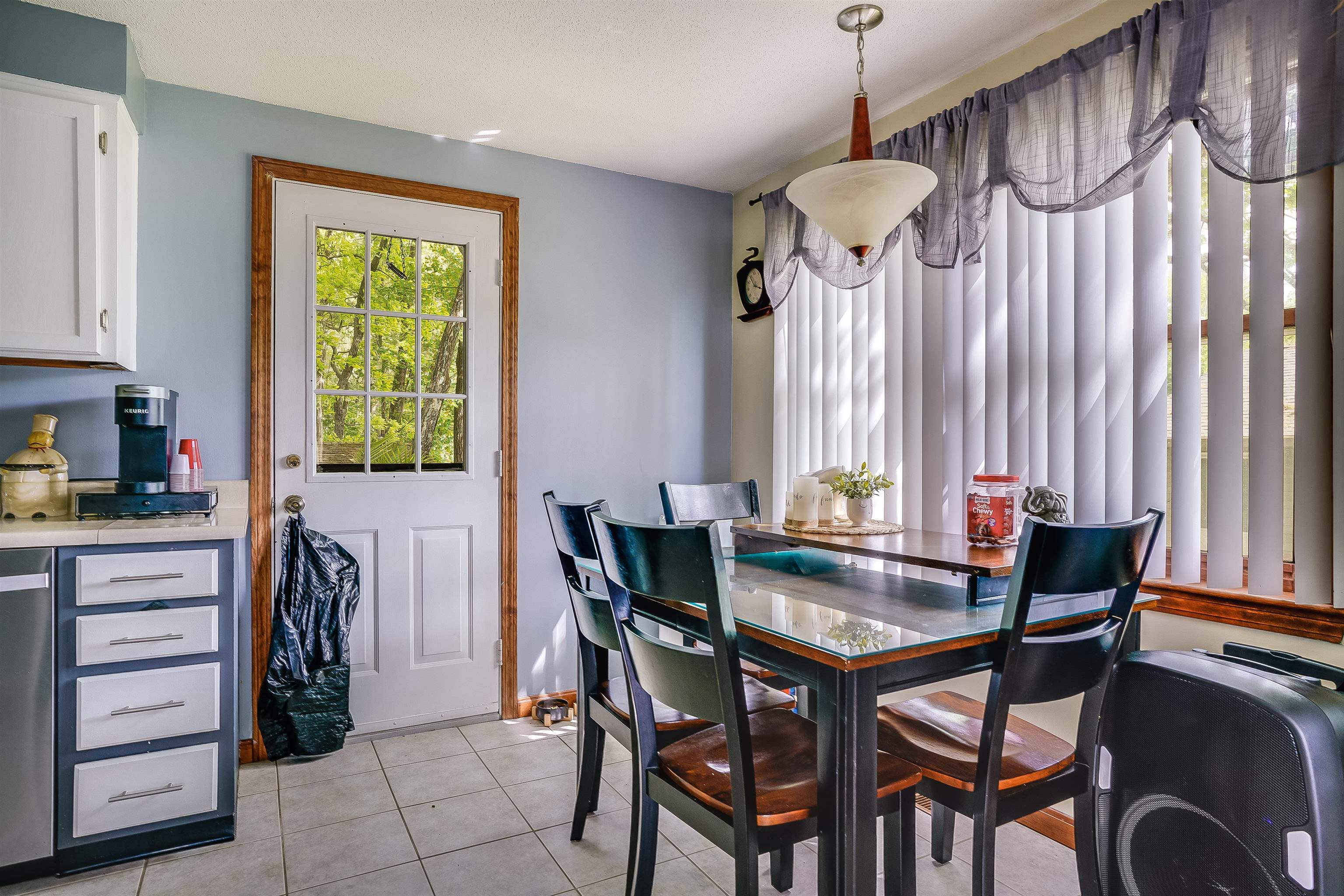 33 Carlene Drive Nashua, NH 03062 - Photo 17 of 27