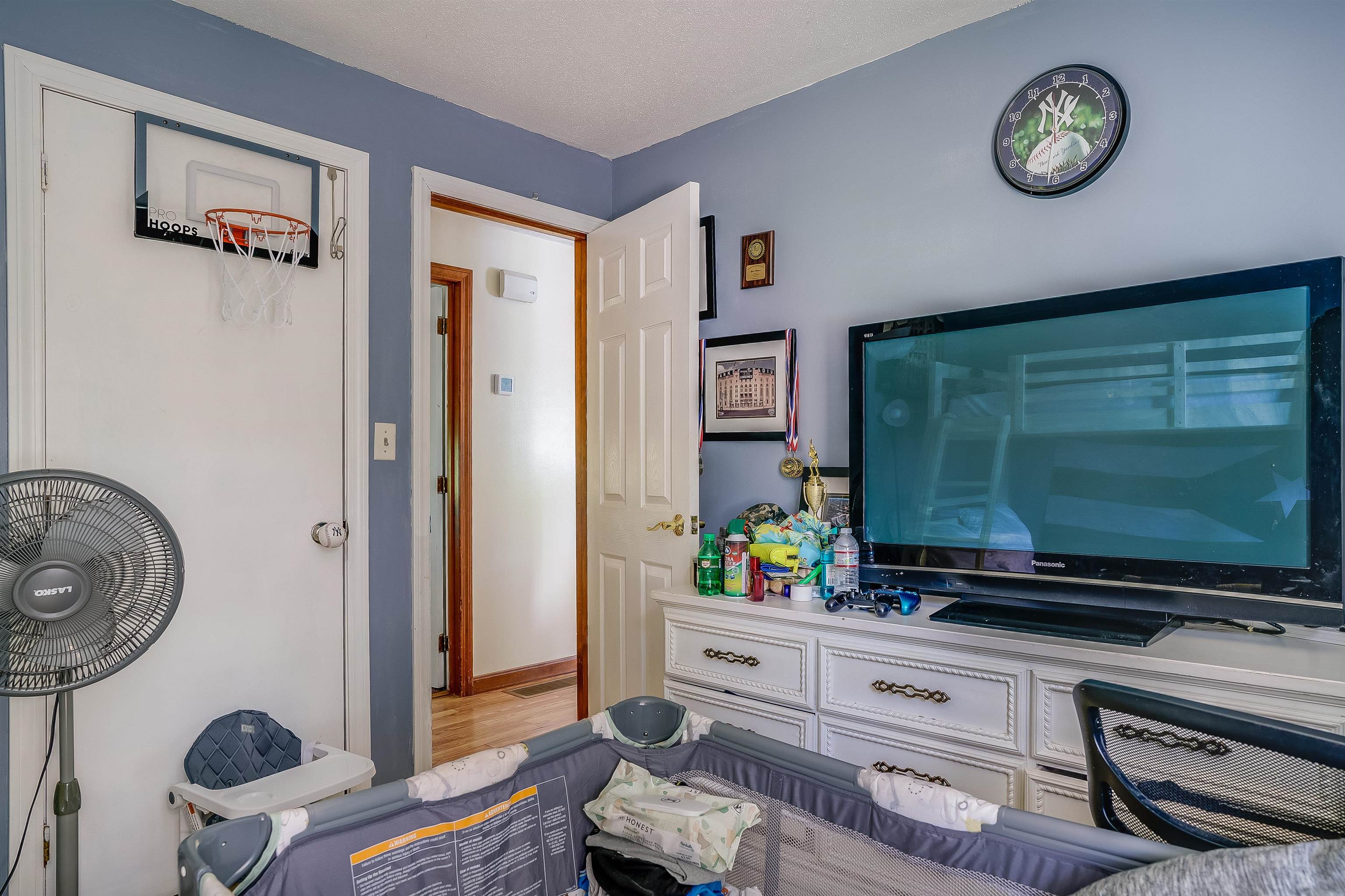 33 Carlene Drive Nashua, NH 03062 - Photo 22 of 27