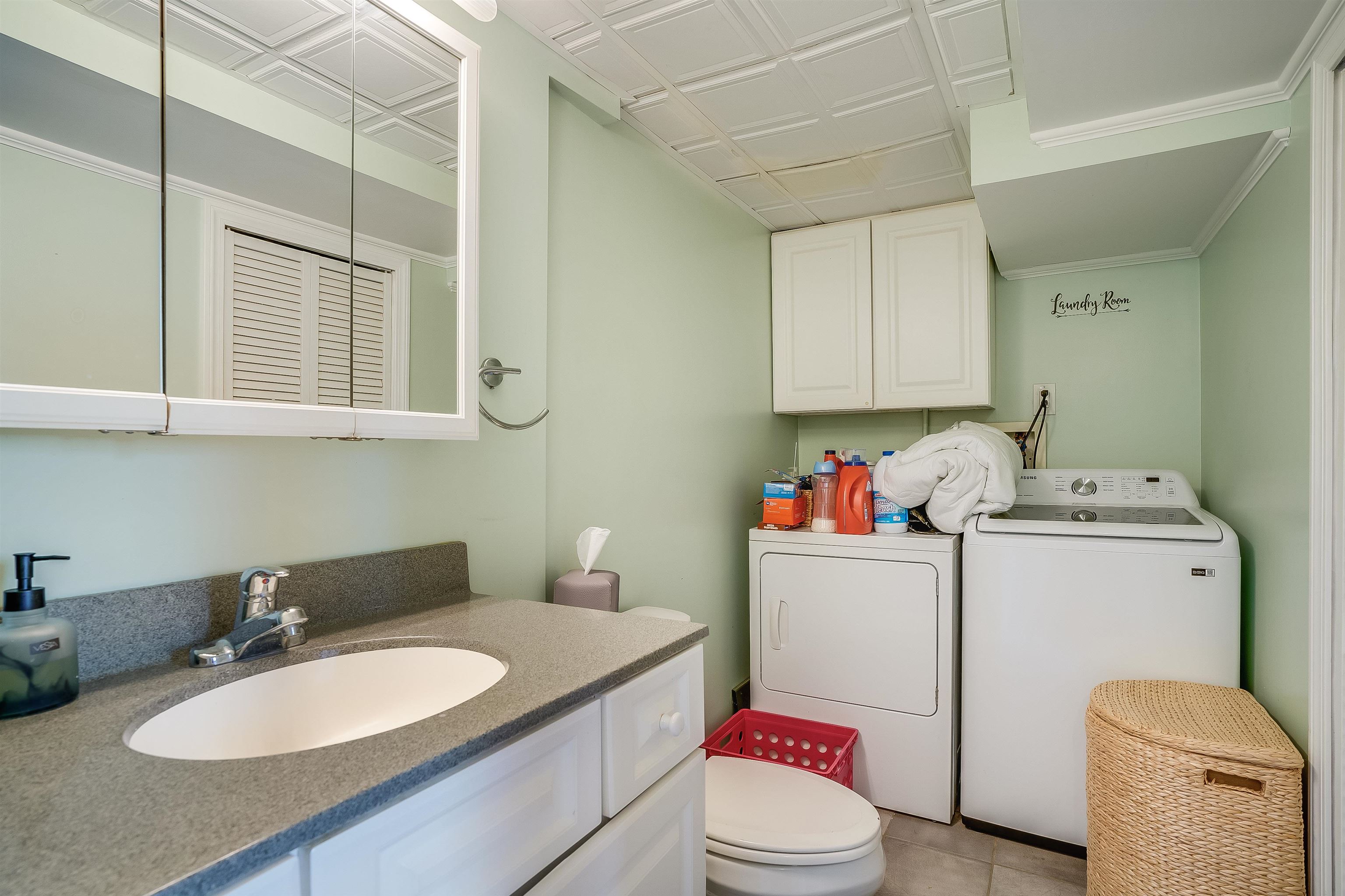 33 Carlene Drive Nashua, NH 03062 - Photo 26 of 27