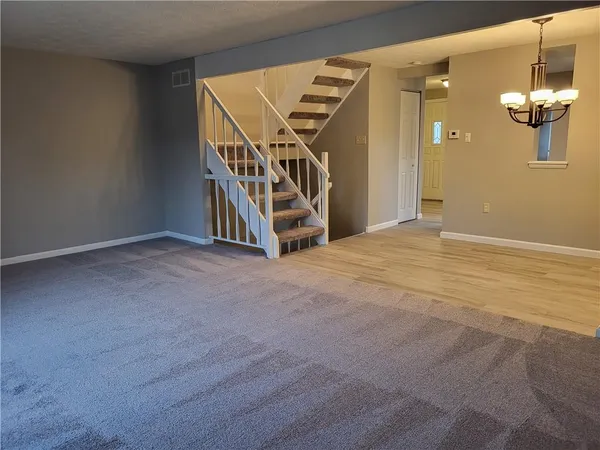 $2,050 | 740 Wheatland Circle, Bridgeville, PA 15017