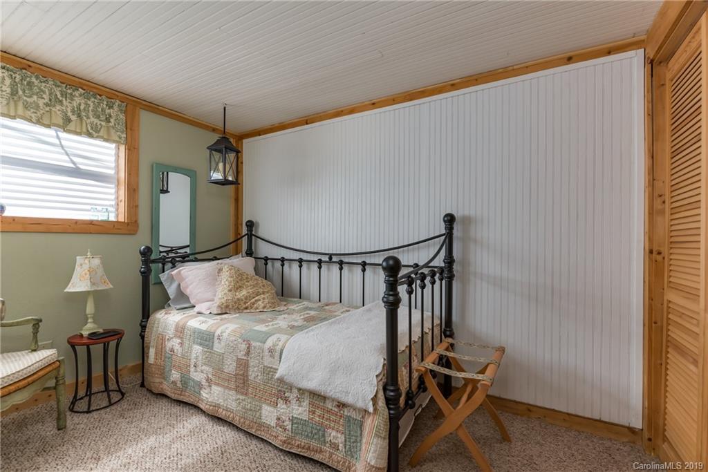 424 Chimney Rock Road Rutherfordton, NC 28139 - Photo 18 of 42