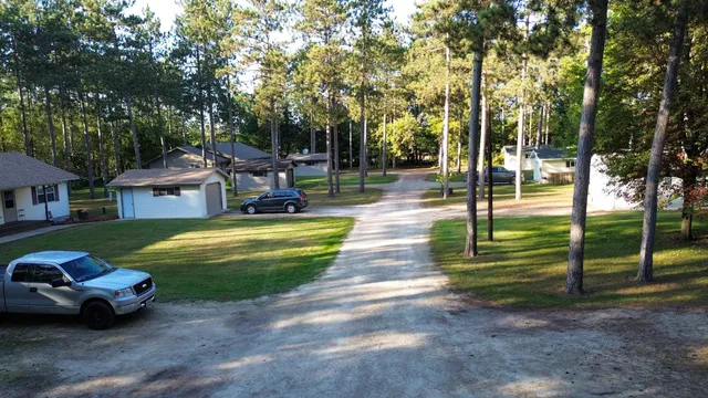 $975,000 | W6490 Pineland Drive, Wild Rose, WI 54984