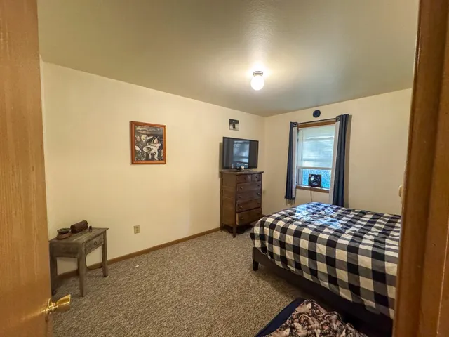 $975,000 | W6490 Pineland Drive, Wild Rose, WI 54984