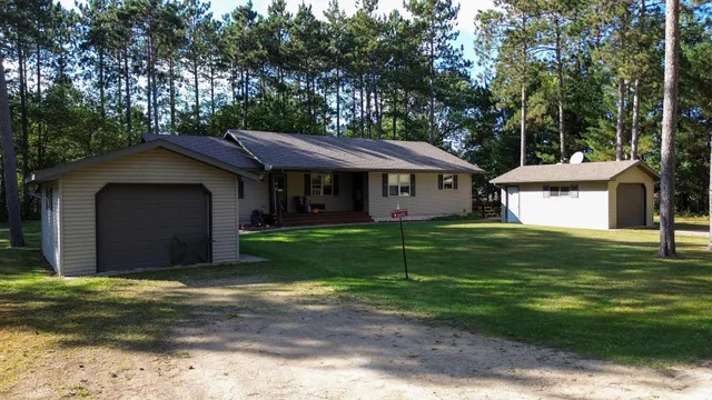 $975,000 | W6490 Pineland Drive, Wild Rose, WI 54984