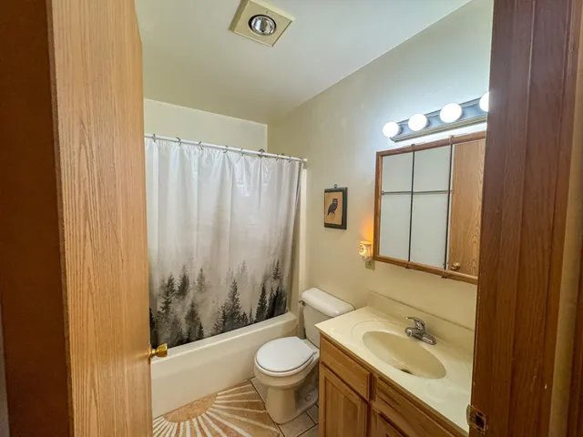 $975,000 | W6490 Pineland Drive, Wild Rose, WI 54984