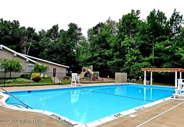 $2,000 | 9424 Juniper Drive, Tobyhanna, PA 18466