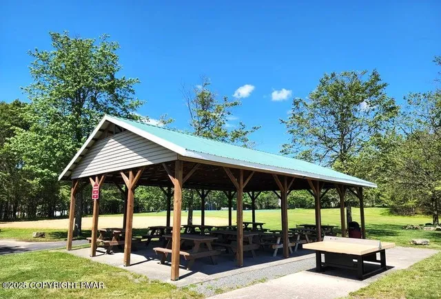 $2,000 | 9424 Juniper Drive, Tobyhanna, PA 18466