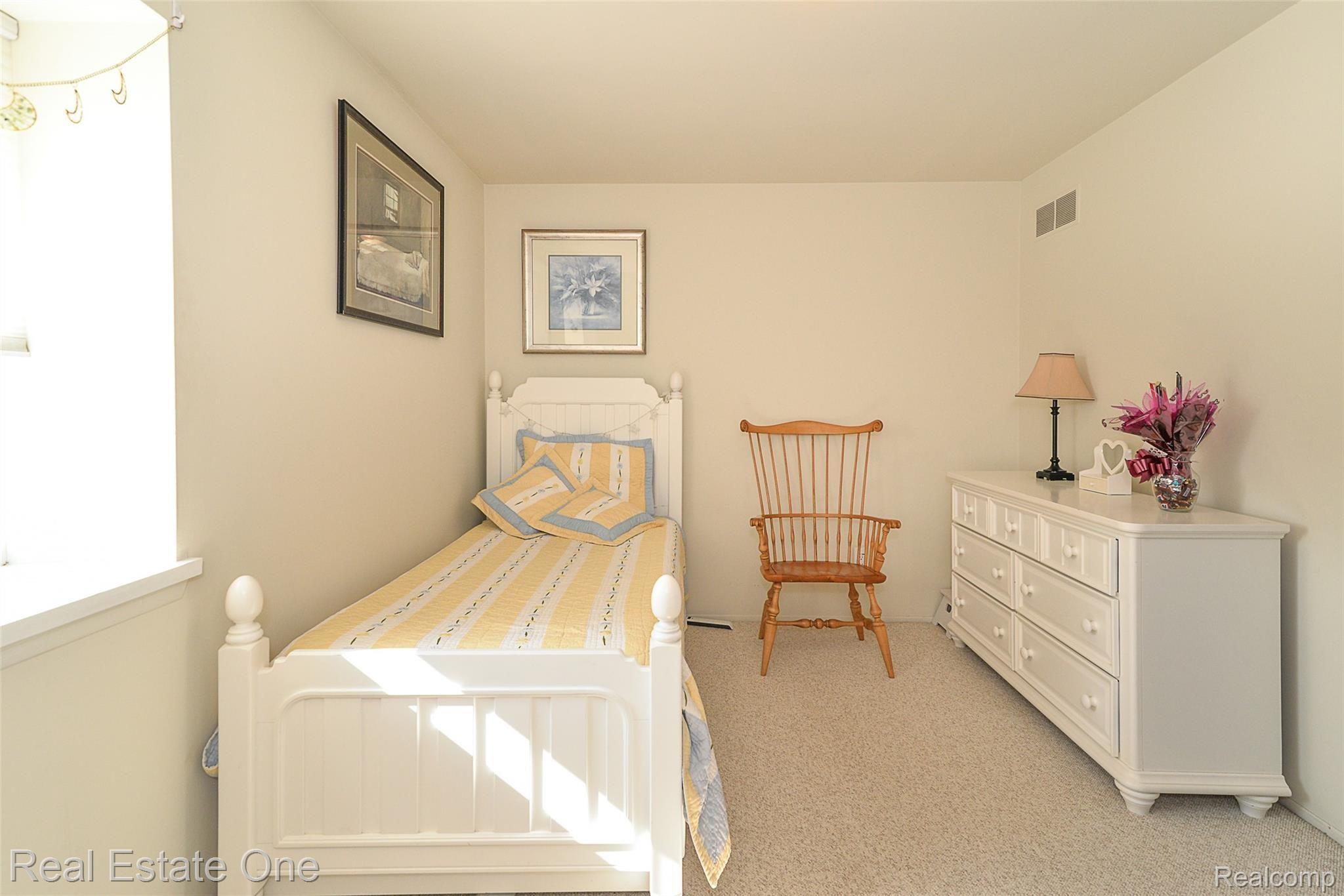 5027 Culver Road Brighton, MI 48114 - Photo 19 of 24 Bedroom 3
