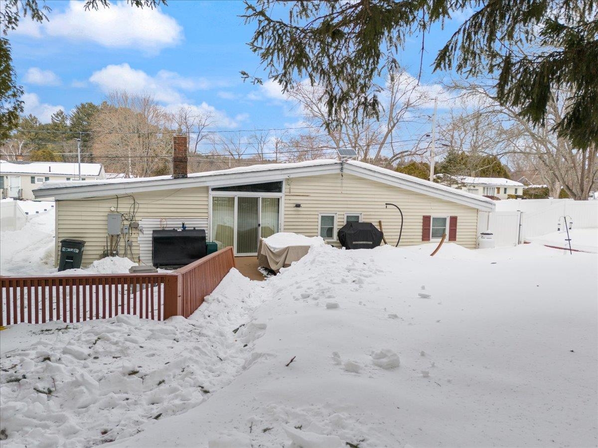 11 Austin Drive Dover, NH 03820 - Photo 17 of 40