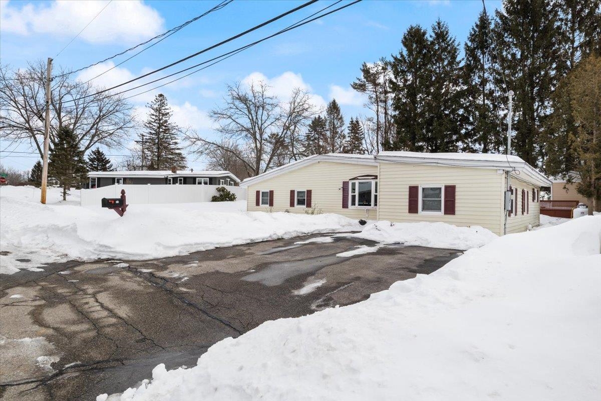 11 Austin Drive Dover, NH 03820 - Photo 23 of 40