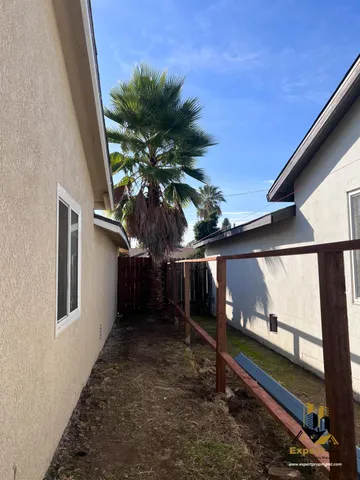 $2,200 | 480 Lindley Drive, Sacramento, CA 95815