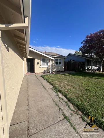 $2,200 | 480 Lindley Drive, Sacramento, CA 95815