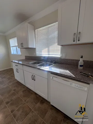 $2,200 | 480 Lindley Drive, Sacramento, CA 95815