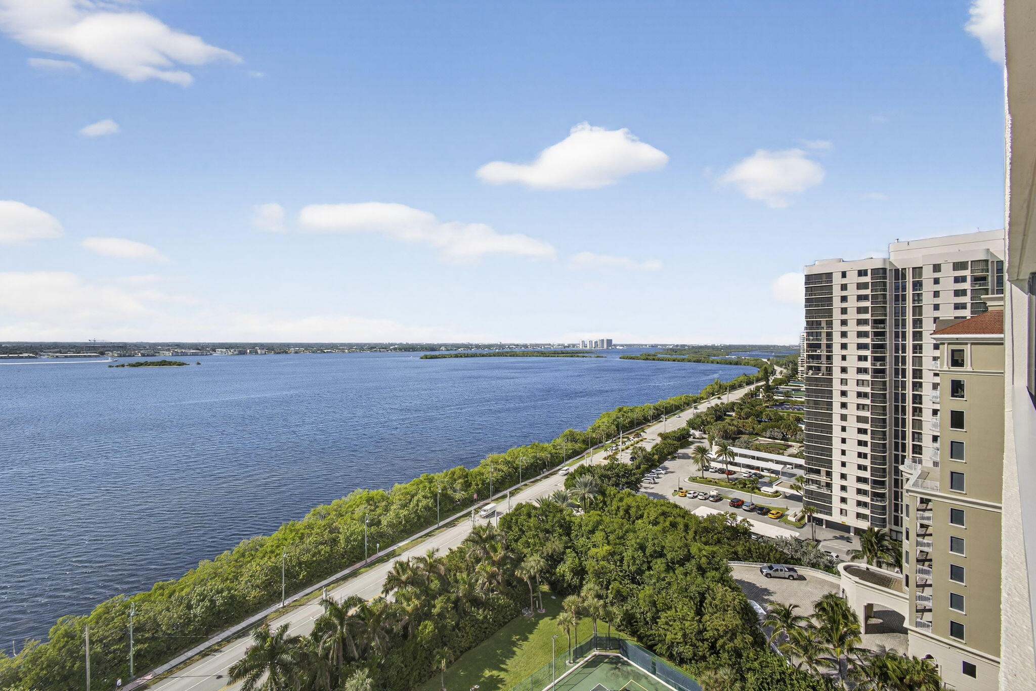 5280 North Ocean Drive, Unit 15E Singer Island, FL 33404 - Photo 27 of 53 29-web-or-mls-BS1A3050