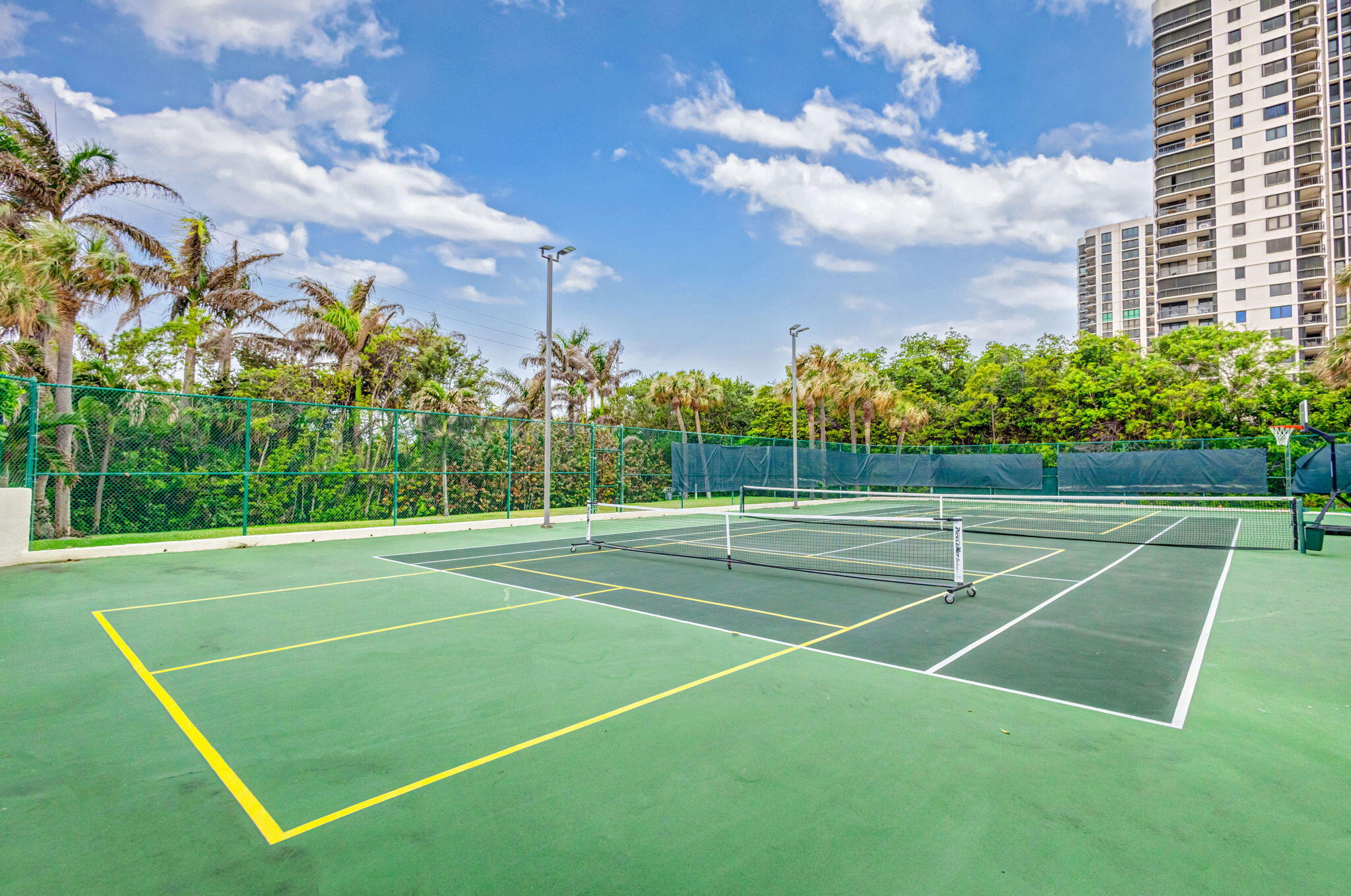 5280 North Ocean Drive, Unit 15E Singer Island, FL 33404 - Photo 42 of 53 Tennis and Pickle Ball Courts
