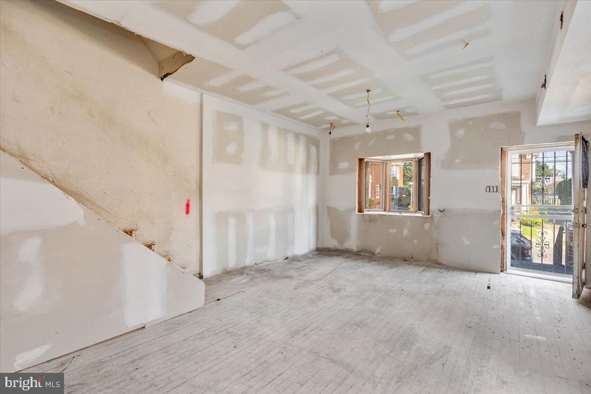 34 East 23rd Street Chester, PA 19013 - Photo 8 of 29 Combination Dining Room & Living Room