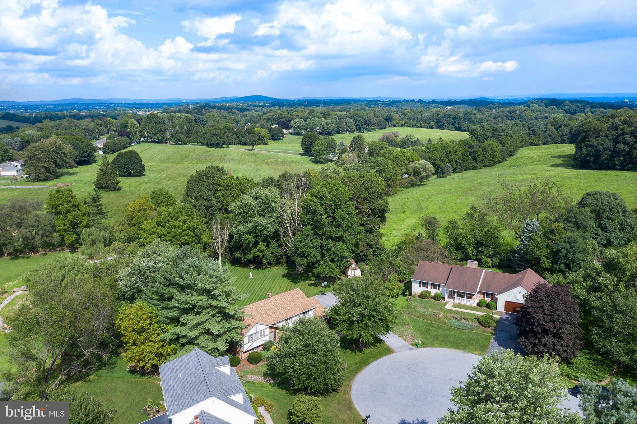 218 Kings Cross Circle Lititz, PA 17543 - Photo 3 of 63