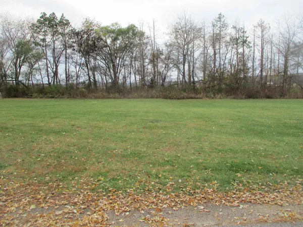$37,500 | 17-18 Western, North Freedom, WI 53951