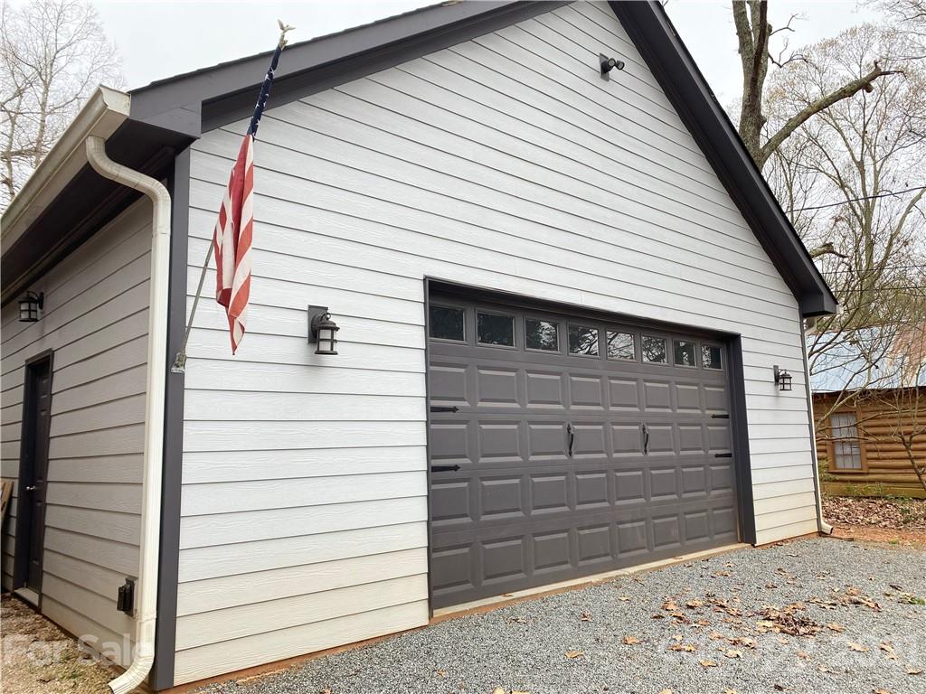 11432 Abernathy Road Charlotte, NC 28216 - Photo 2 of 30 Gallery Image 2