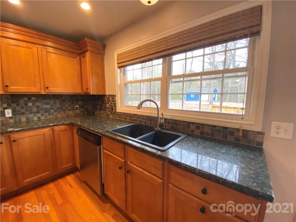 11432 Abernathy Road Charlotte, NC 28216 - Photo 14 of 30 Gallery Image 14