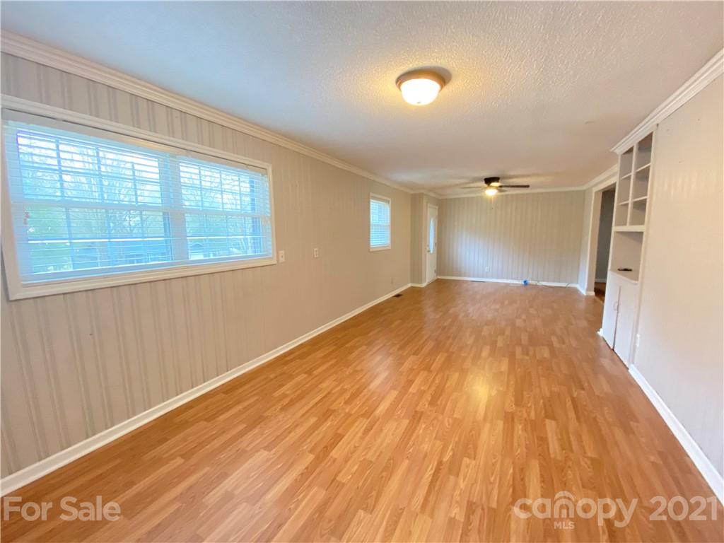 11432 Abernathy Road Charlotte, NC 28216 - Photo 3 of 30 Gallery Image 3