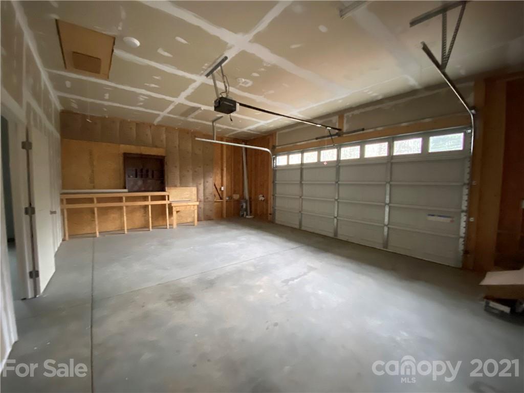 11432 Abernathy Road Charlotte, NC 28216 - Photo 22 of 30 Gallery Image 22
