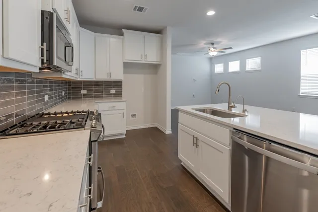 $3,100 | 5302 Mulberry Grove Lane, Unit 152, Austin, TX 78723