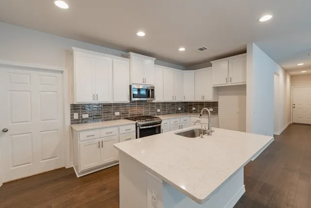 $3,100 | 5302 Mulberry Grove Lane, Unit 152, Austin, TX 78723