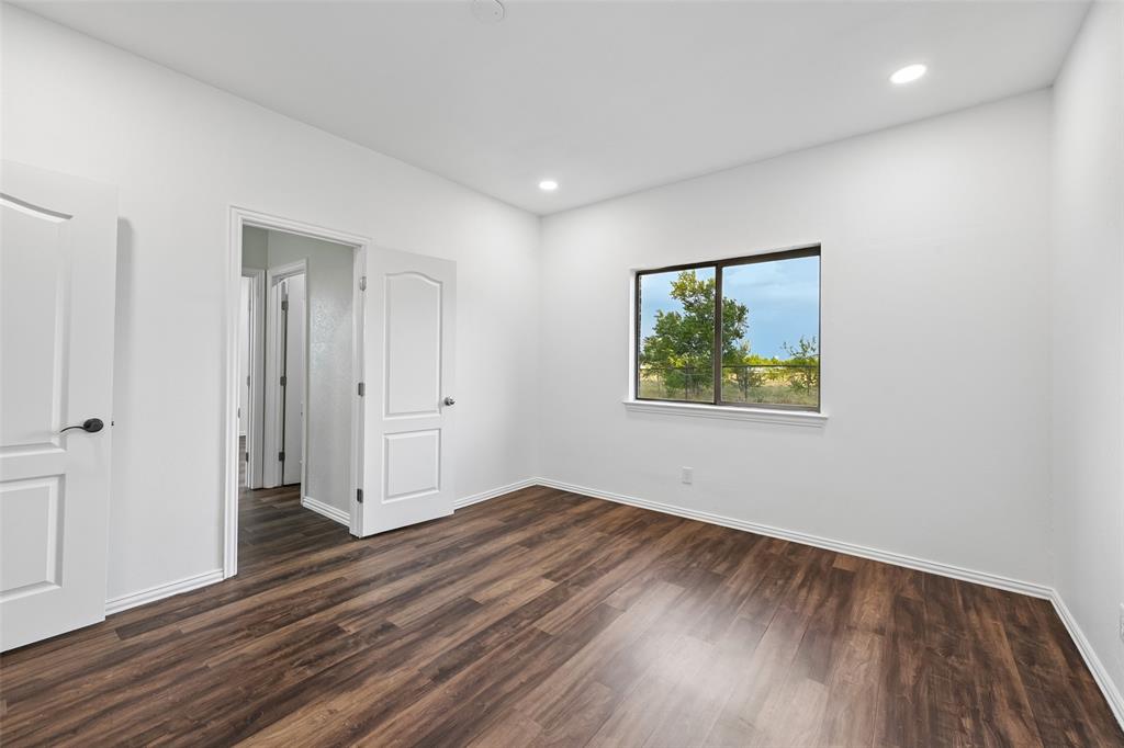 6620 Montgomery Road Midlothian, TX 76065 - Photo 21 of 36 Gallery Image 21