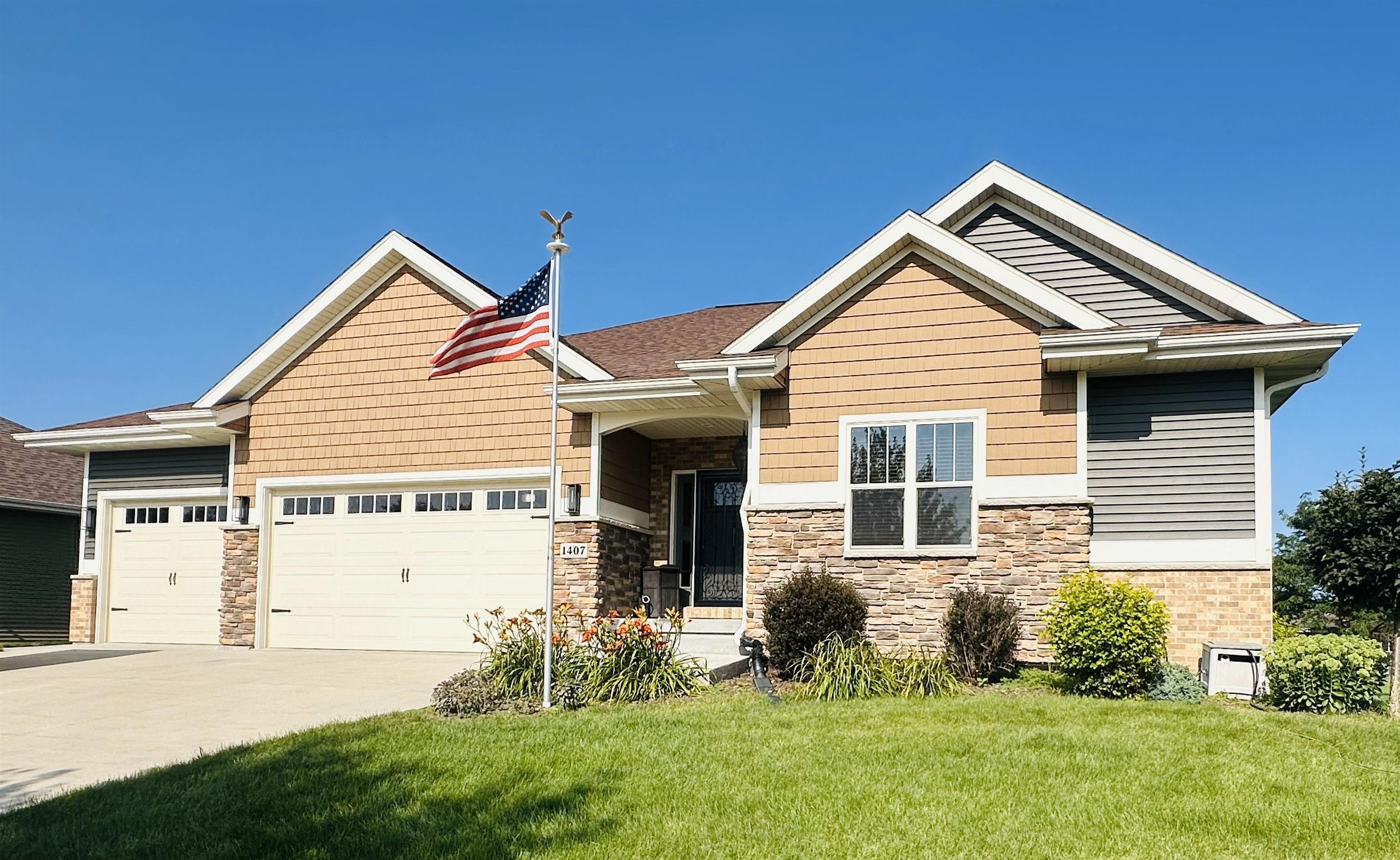 1407 Spahn Dr  