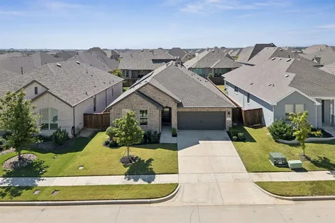$468,000 | 4105 Silver Spur Court, Aubrey, TX 76227