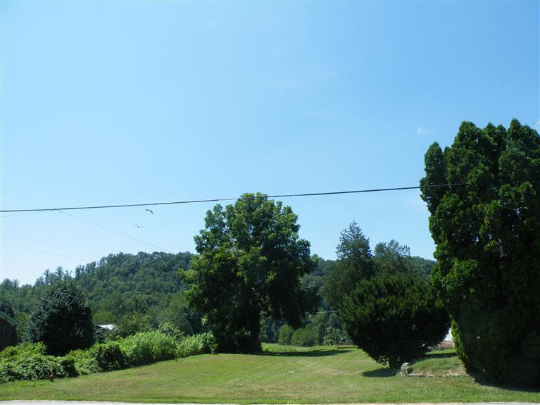 212 South Upper River Road London, KY 40744 - Photo 9 of 21 Photo 9