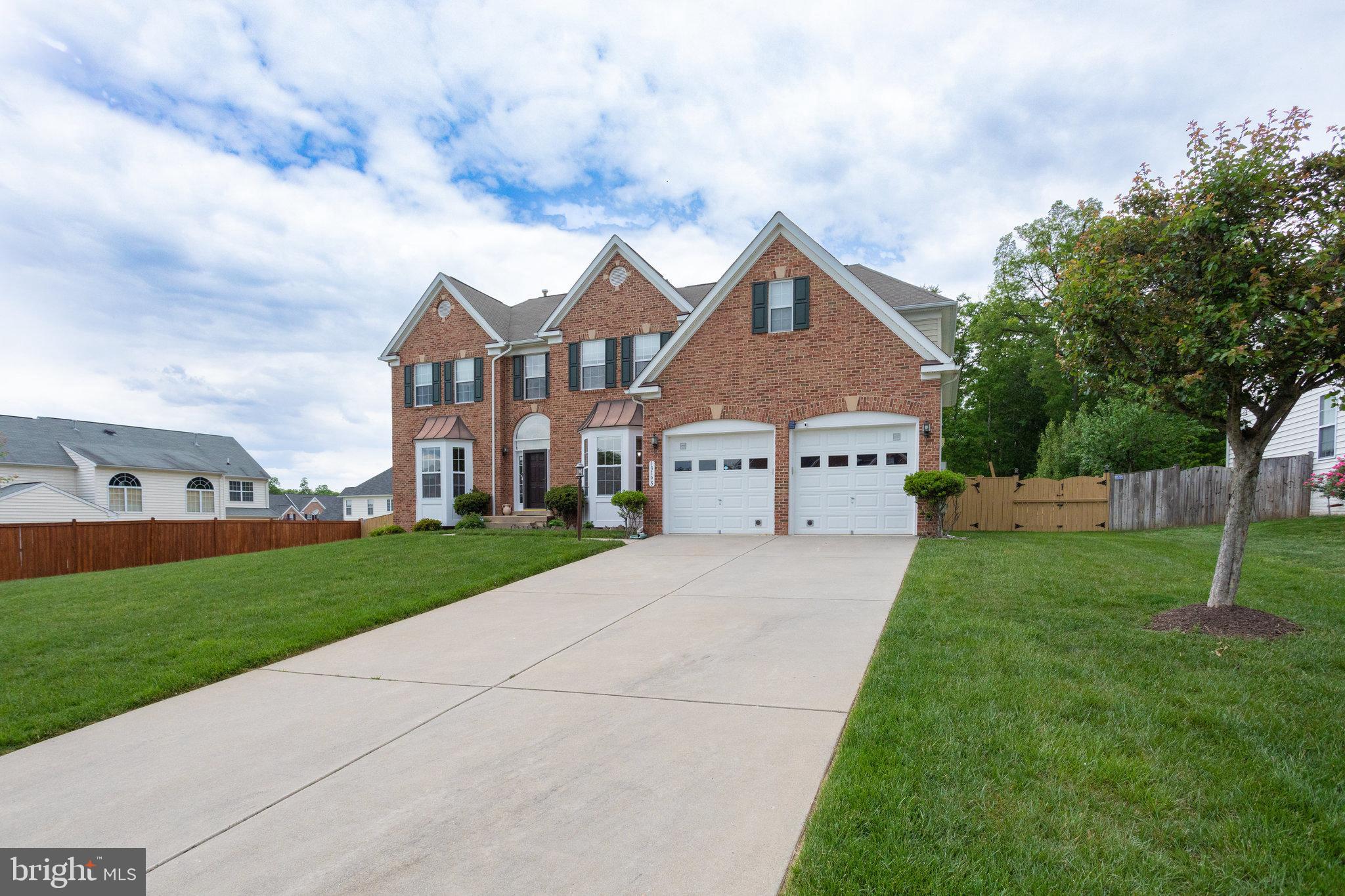 13195 Delaney Road Woodbridge, VA 22193 - Photo 3 of 88 Concrete driveway w/ ample parking