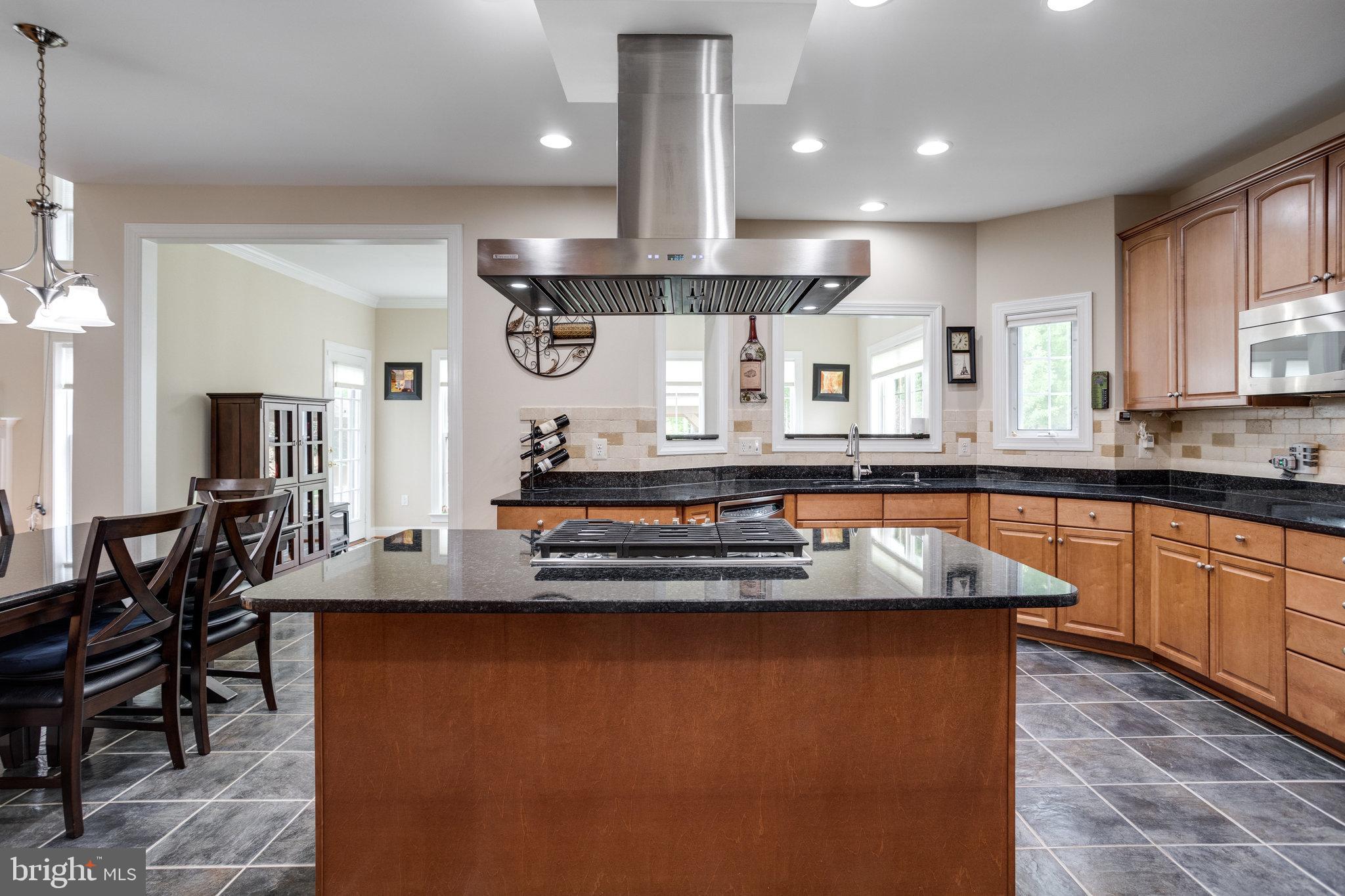 13195 Delaney Road Woodbridge, VA 22193 - Photo 31 of 88 Gourmet Kitchen w/ cooktop & hood