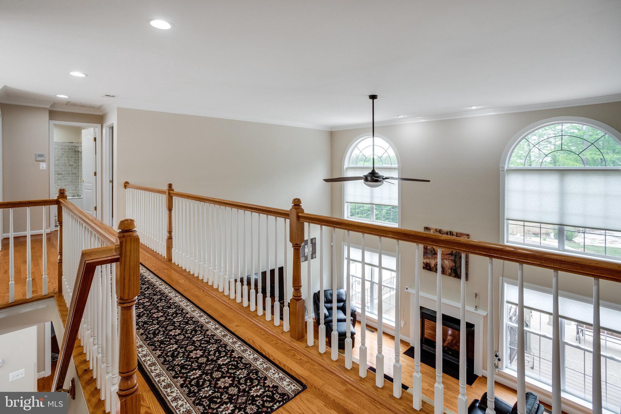 13195 Delaney Road Woodbridge, VA 22193 - Photo 57 of 88 Upper Level Landing
