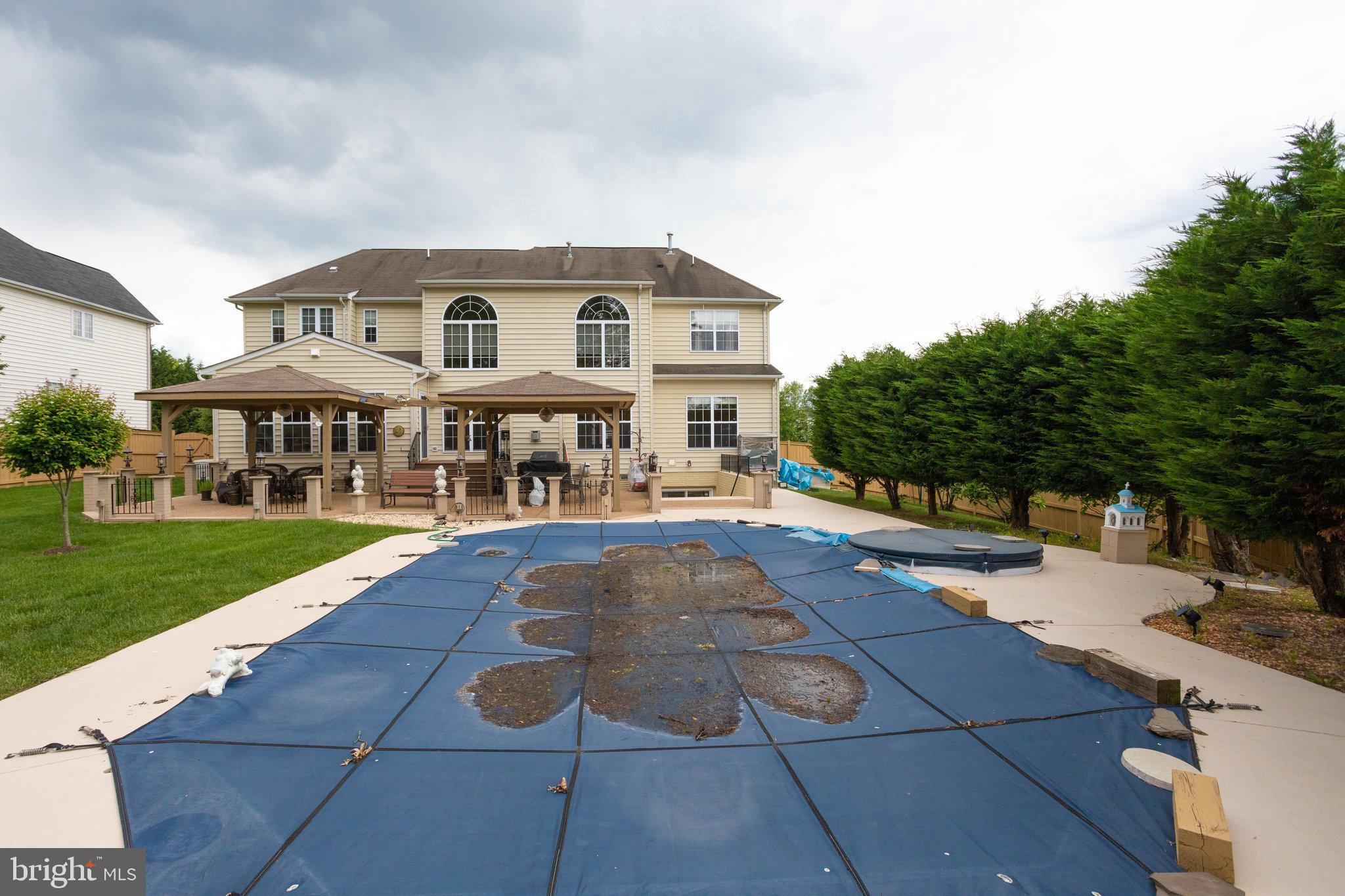 13195 Delaney Road Woodbridge, VA 22193 - Photo 79 of 88 In ground pool w/ spa