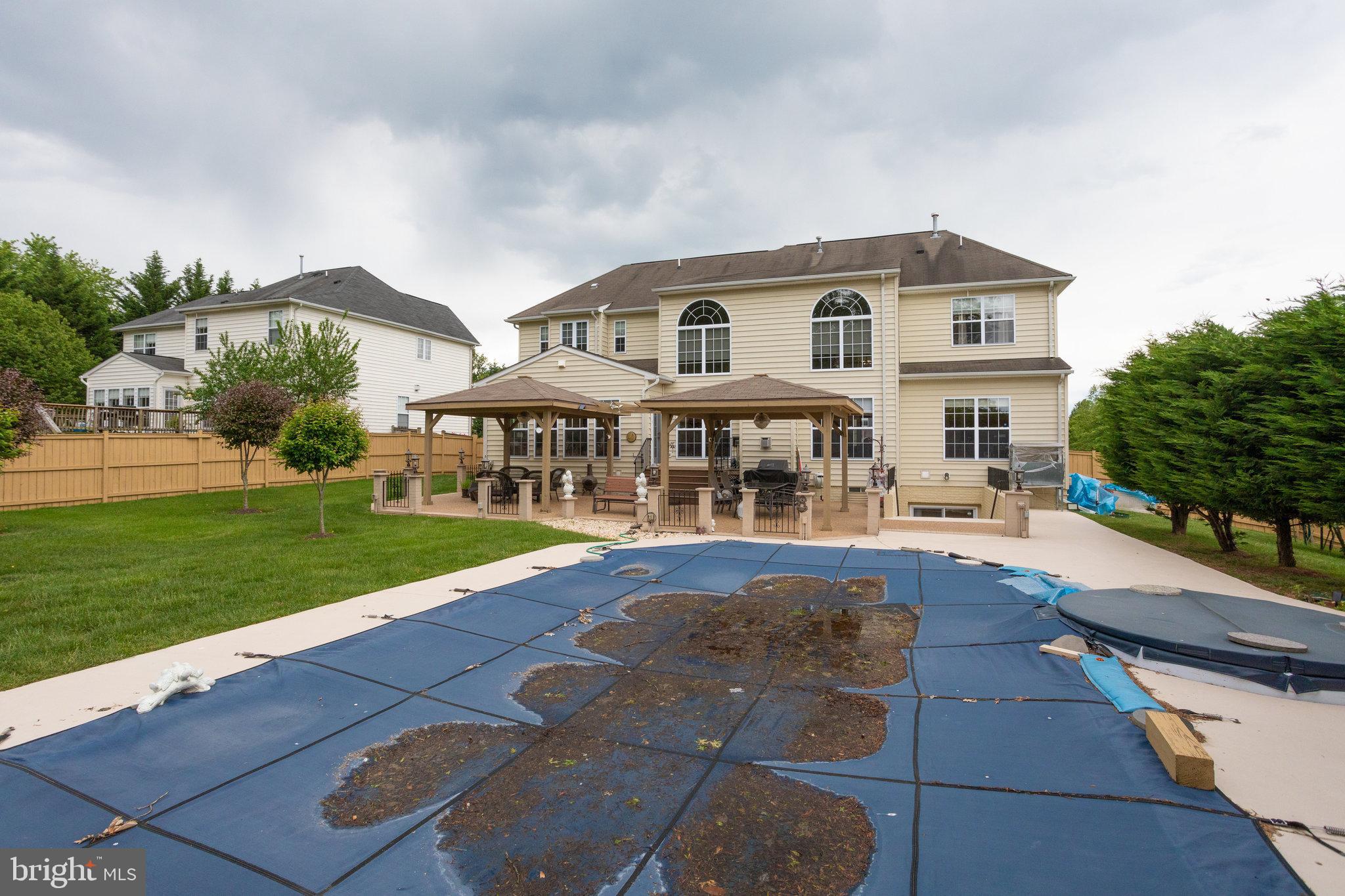 13195 Delaney Road Woodbridge, VA 22193 - Photo 81 of 88 In ground pool w/ spa