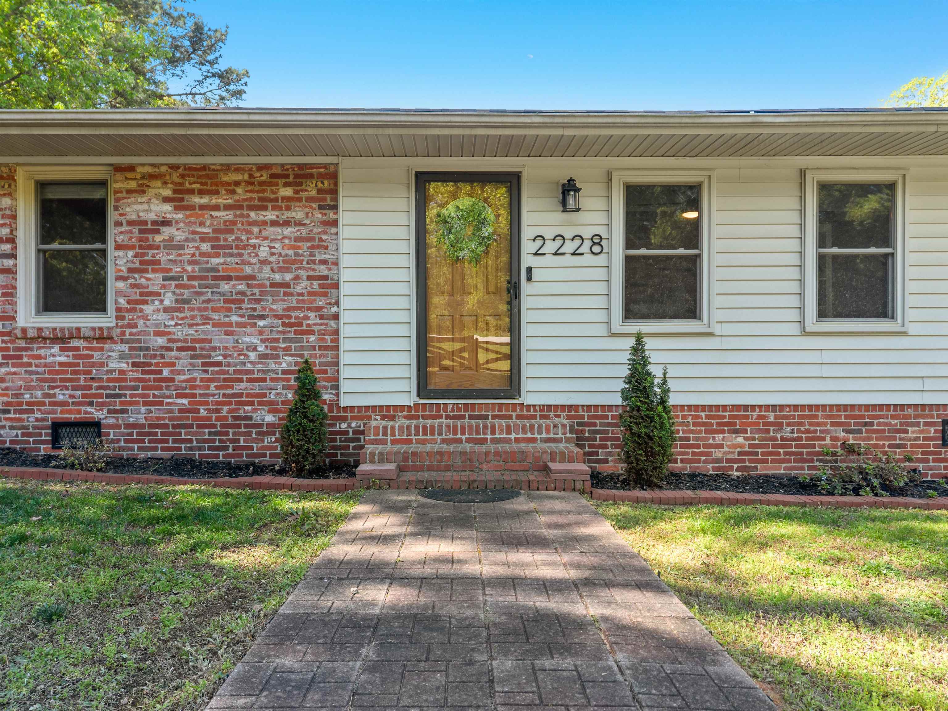 2228 Cross Anchor Road Woodruff, SC 29388 - Photo 4 of 50 Gallery Image 4