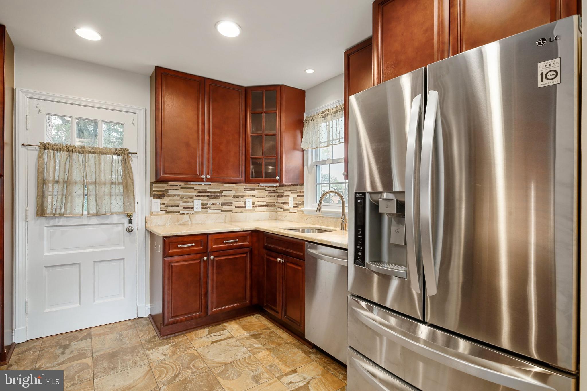 1713 White Oak Drive Silver Spring, MD 20910 - Photo 14 of 54